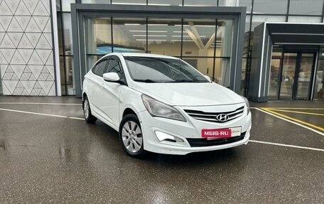 Hyundai Solaris II рестайлинг, 2015 год, 999 000 рублей, 2 фотография