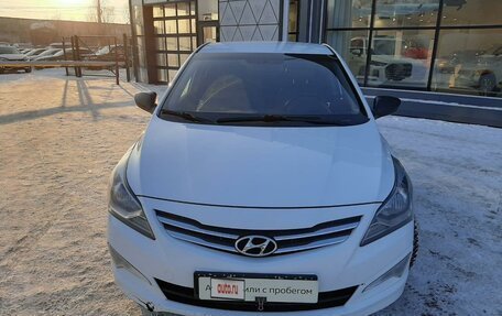 Hyundai Solaris II рестайлинг, 2015 год, 1 080 000 рублей, 4 фотография