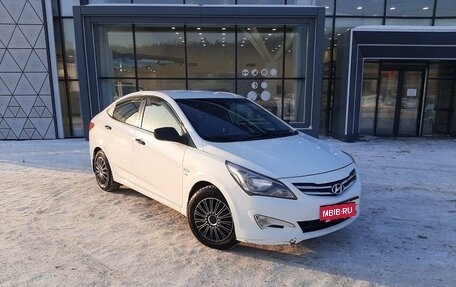 Hyundai Solaris II рестайлинг, 2015 год, 1 080 000 рублей, 2 фотография