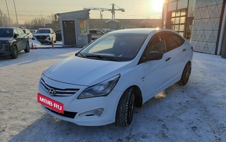 Hyundai Solaris II рестайлинг, 2015 год, 1 080 000 рублей, 5 фотография