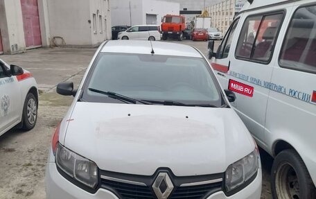 Renault Logan II, 2016 год, 450 000 рублей, 1 фотография