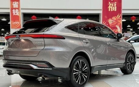 Toyota Venza, 2022 год, 3 850 000 рублей, 4 фотография