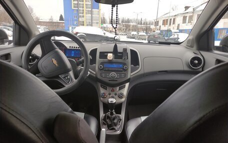 Chevrolet Aveo III, 2014 год, 880 000 рублей, 3 фотография