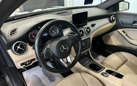 Mercedes-Benz GLA, 2016 год, 1 899 000 рублей, 11 фотография