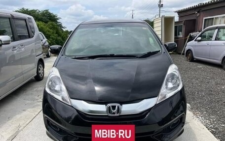 Honda Fit Shuttle I рестайлинг, 2013 год, 905 000 рублей, 2 фотография