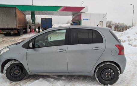 Toyota Yaris III рестайлинг, 2007 год, 620 000 рублей, 7 фотография