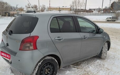 Toyota Yaris III рестайлинг, 2007 год, 620 000 рублей, 4 фотография