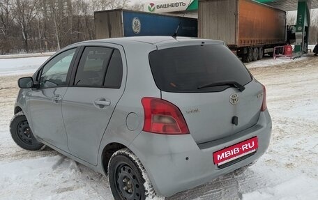 Toyota Yaris III рестайлинг, 2007 год, 620 000 рублей, 6 фотография