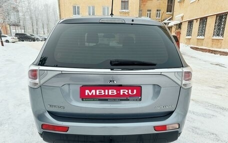 Mitsubishi Outlander III рестайлинг 3, 2012 год, 1 215 000 рублей, 3 фотография