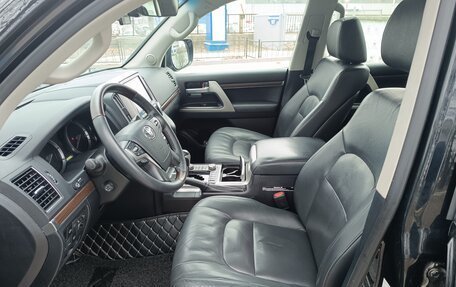 Toyota Land Cruiser 200, 2016 год, 5 850 000 рублей, 7 фотография