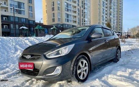 Hyundai Solaris II рестайлинг, 2014 год, 1 100 000 рублей, 1 фотография