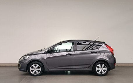 Hyundai Solaris II рестайлинг, 2012 год, 700 000 рублей, 8 фотография