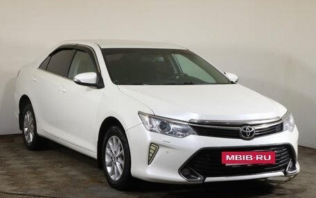 Toyota Camry, 2017 год, 2 399 000 рублей, 3 фотография