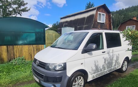 Volkswagen Transporter T5 рестайлинг, 2013 год, 2 200 000 рублей, 15 фотография