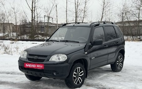 Chevrolet Niva I рестайлинг, 2013 год, 665 000 рублей, 2 фотография