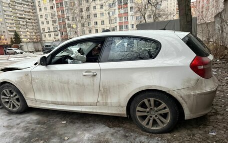 BMW 1 серия, 2011 год, 465 000 рублей, 3 фотография