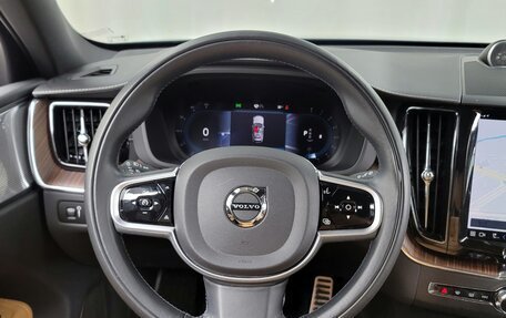 Volvo XC60 II, 2022 год, 4 609 000 рублей, 7 фотография