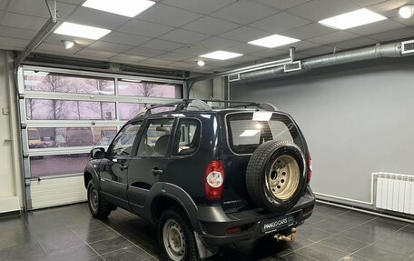 Chevrolet Niva I рестайлинг, 2011 год, 650 000 рублей, 4 фотография