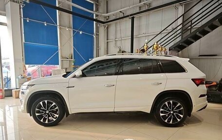 Skoda Kodiaq I, 2022 год, 2 600 000 рублей, 6 фотография