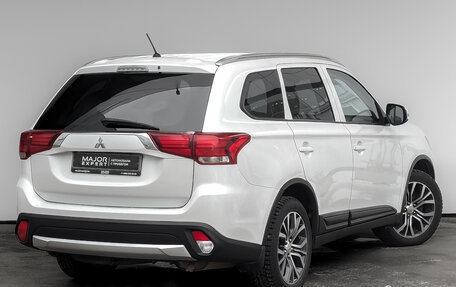 Mitsubishi Outlander III рестайлинг 3, 2016 год, 1 795 000 рублей, 5 фотография