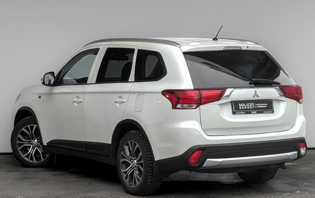 Mitsubishi Outlander III рестайлинг 3, 2016 год, 1 795 000 рублей, 7 фотография