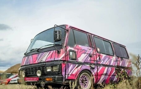 Nissan Homy IV, 1986 год, 550 000 рублей, 3 фотография