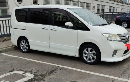 Nissan Serena IV, 2012 год, 1 380 000 рублей, 2 фотография