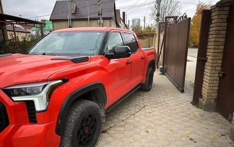 Toyota Tundra, 2022 год, 13 000 000 рублей, 2 фотография