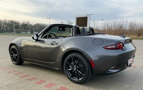 Mazda MX-5, 2021 год, 2 900 000 рублей, 15 фотография