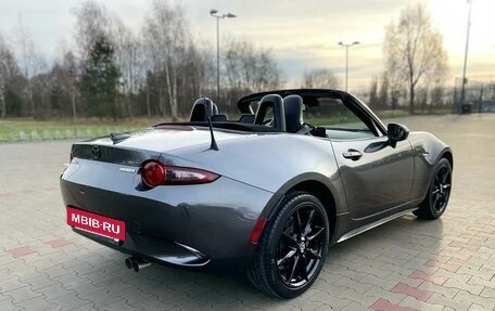 Mazda MX-5, 2021 год, 2 900 000 рублей, 13 фотография