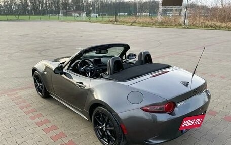 Mazda MX-5, 2021 год, 2 900 000 рублей, 12 фотография