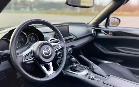 Mazda MX-5, 2021 год, 2 900 000 рублей, 22 фотография