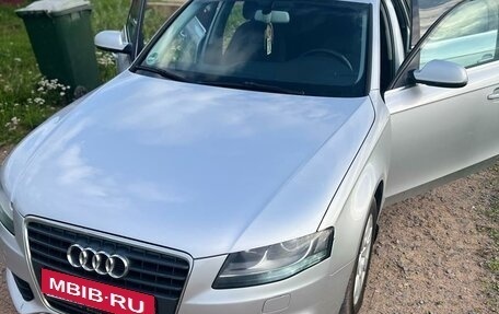 Audi A4, 2010 год, 1 100 000 рублей, 11 фотография