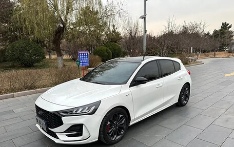 Ford Focus IV, 2022 год, 1 750 035 рублей, 3 фотография