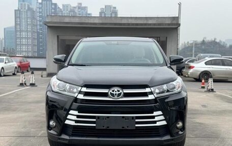 Toyota Highlander III, 2021 год, 3 470 000 рублей, 2 фотография