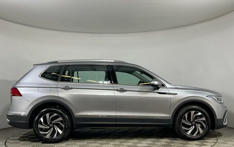 Volkswagen Tiguan II, 2023 год, 4 340 000 рублей, 4 фотография