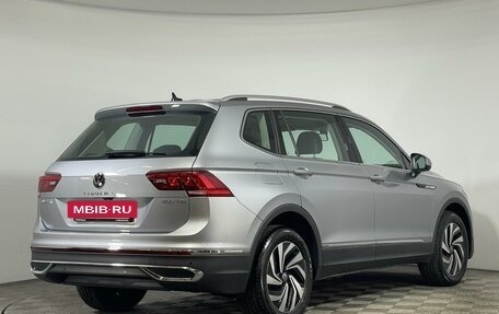 Volkswagen Tiguan II, 2023 год, 4 340 000 рублей, 5 фотография