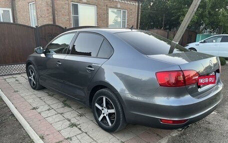 Volkswagen Jetta VI, 2014 год, 1 360 000 рублей, 3 фотография