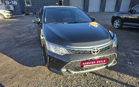 Toyota Camry, 2016 год, 1 990 000 рублей, 11 фотография