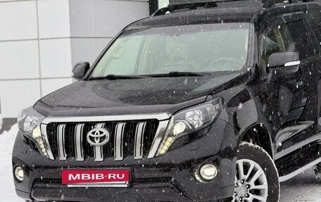 Toyota Land Cruiser Prado 150 рестайлинг 2, 2016 год, 4 900 000 рублей, 2 фотография