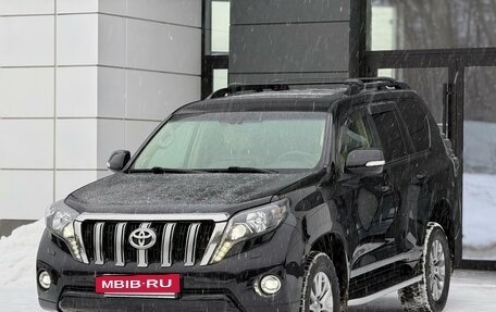 Toyota Land Cruiser Prado 150 рестайлинг 2, 2016 год, 4 900 000 рублей, 5 фотография