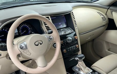 Infiniti FX II, 2012 год, 2 149 000 рублей, 11 фотография