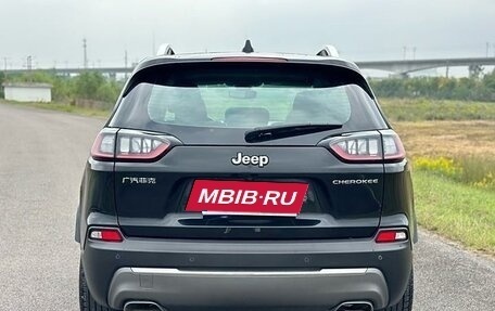 Jeep Cherokee, 2020 год, 2 100 000 рублей, 5 фотография