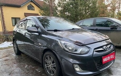 Hyundai Solaris II рестайлинг, 2012 год, 900 000 рублей, 1 фотография