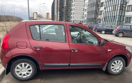 Renault Sandero I, 2013 год, 600 000 рублей, 3 фотография