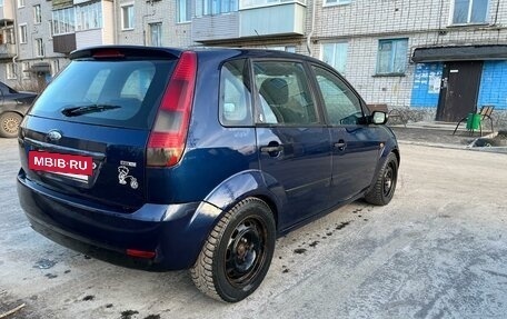 Ford Fiesta, 2004 год, 300 000 рублей, 10 фотография