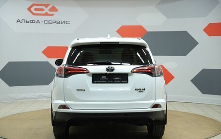 Toyota RAV4, 2017 год, 2 550 000 рублей, 6 фотография