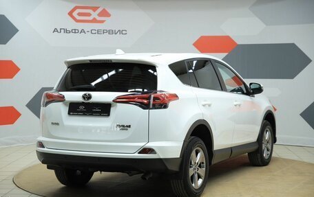 Toyota RAV4, 2017 год, 2 550 000 рублей, 5 фотография