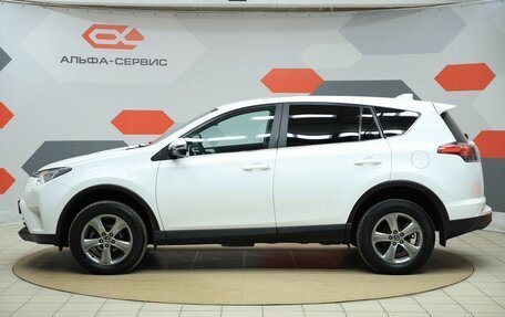 Toyota RAV4, 2017 год, 2 550 000 рублей, 8 фотография