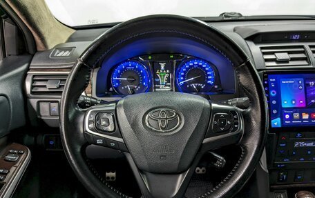 Toyota Camry, 2015 год, 1 890 000 рублей, 28 фотография